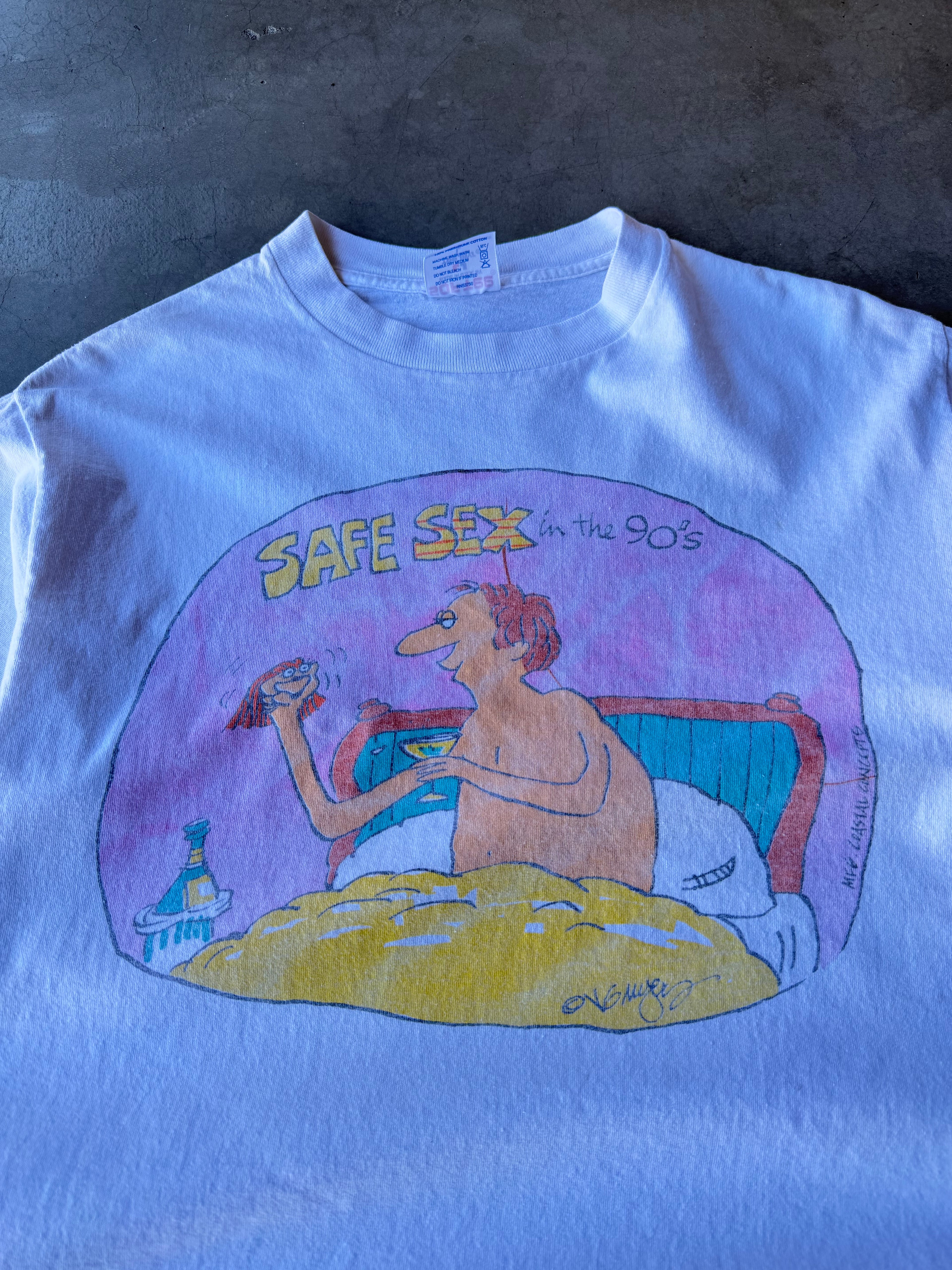 1990s Safe sex in the 90’s Tee(L)