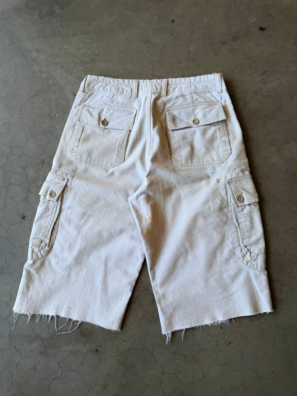 Painted White Baggy GAP Capri Cargo Shorts(31)