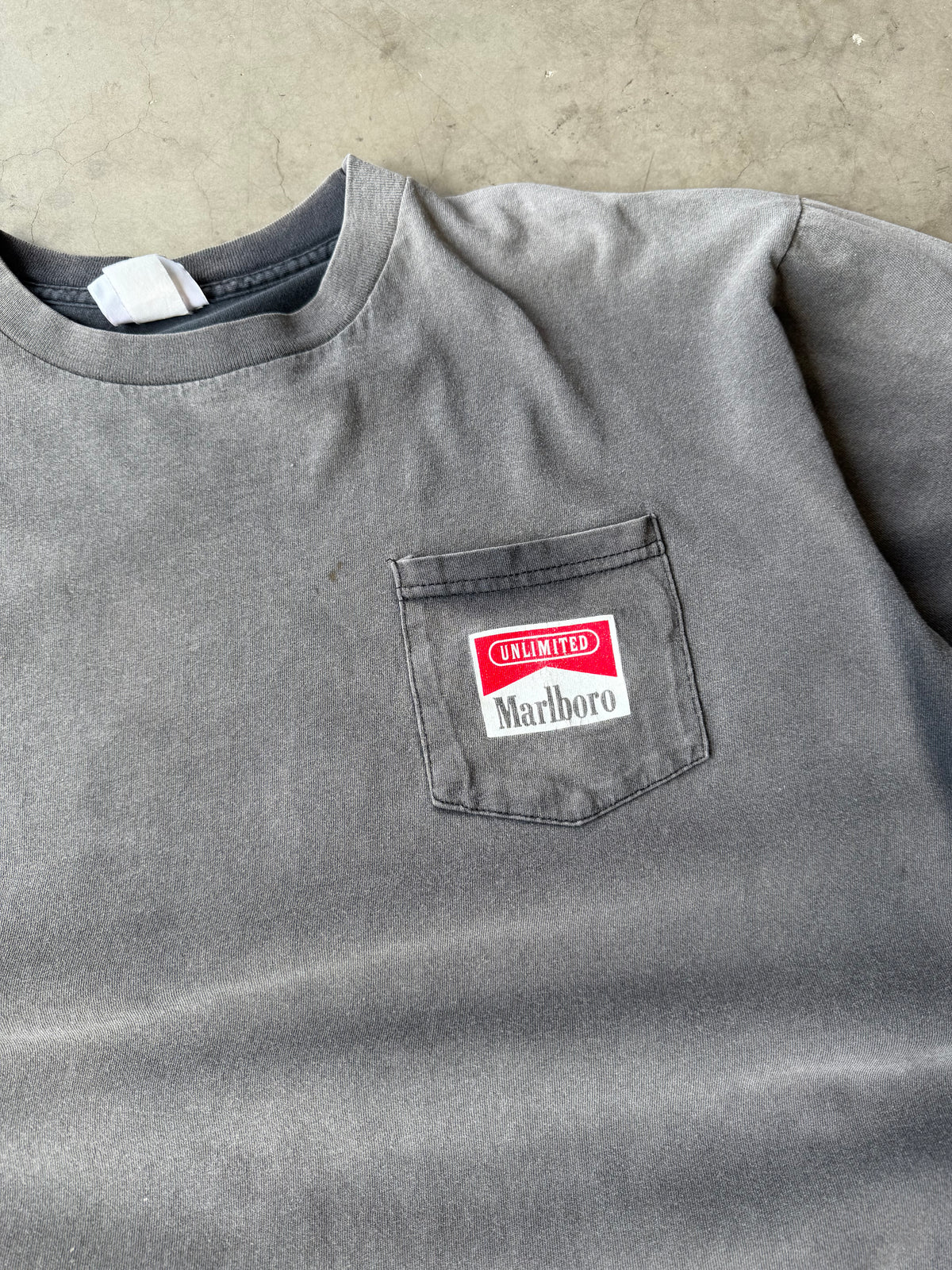 1990s Extremely Faded Marlboro Railroad Tee(XL)