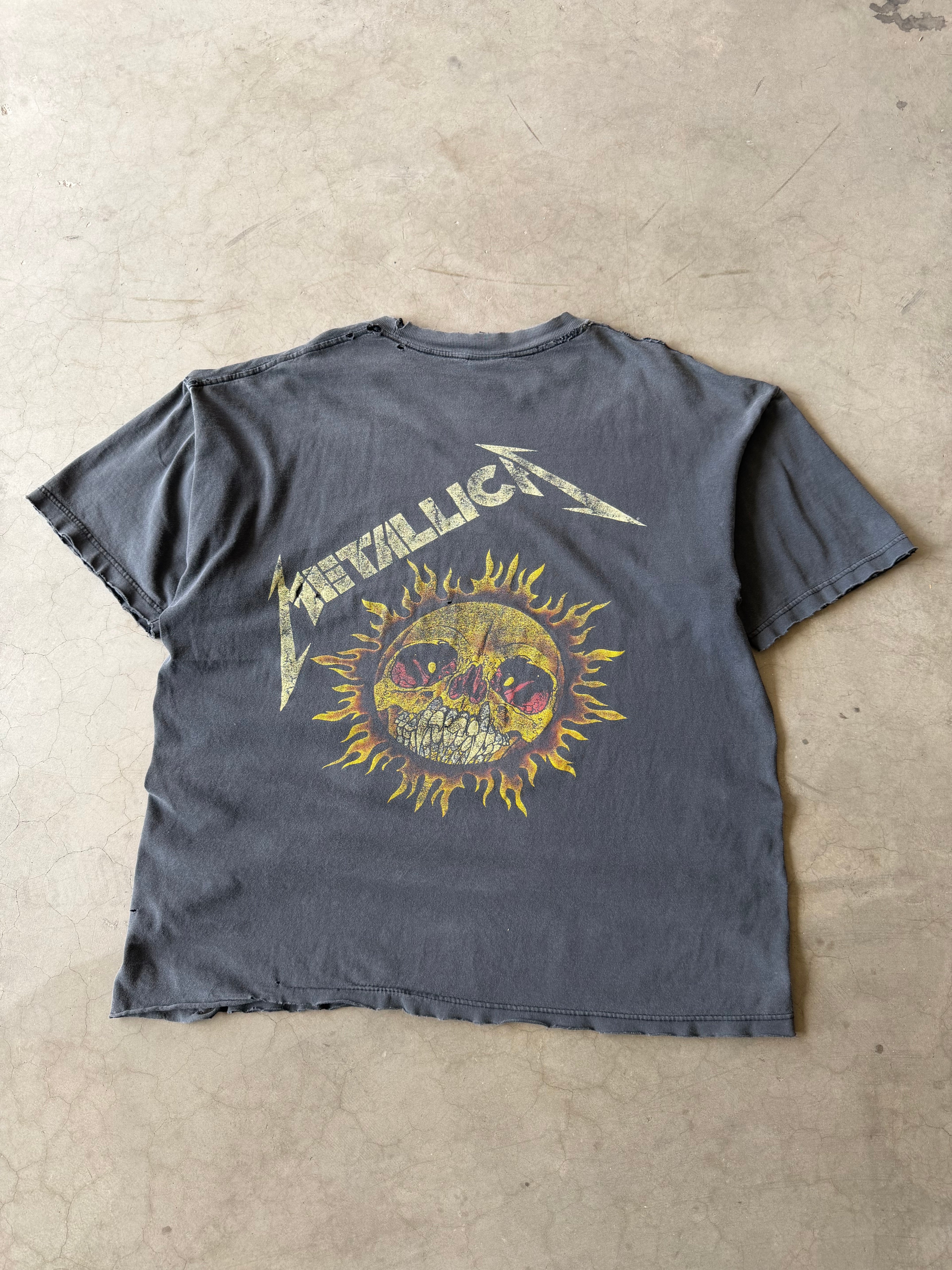 1990s Faded & Distressed Metallica Pushead Flaming Skull Tee(XL)