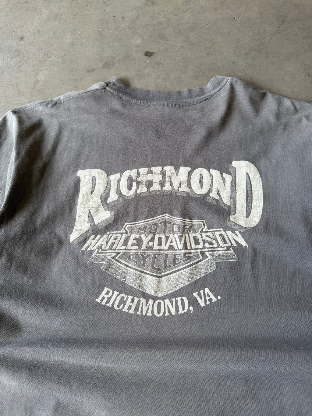 1980s Extremely Faded Harley Davidson The Legend Takes Wing Tee(XL)
