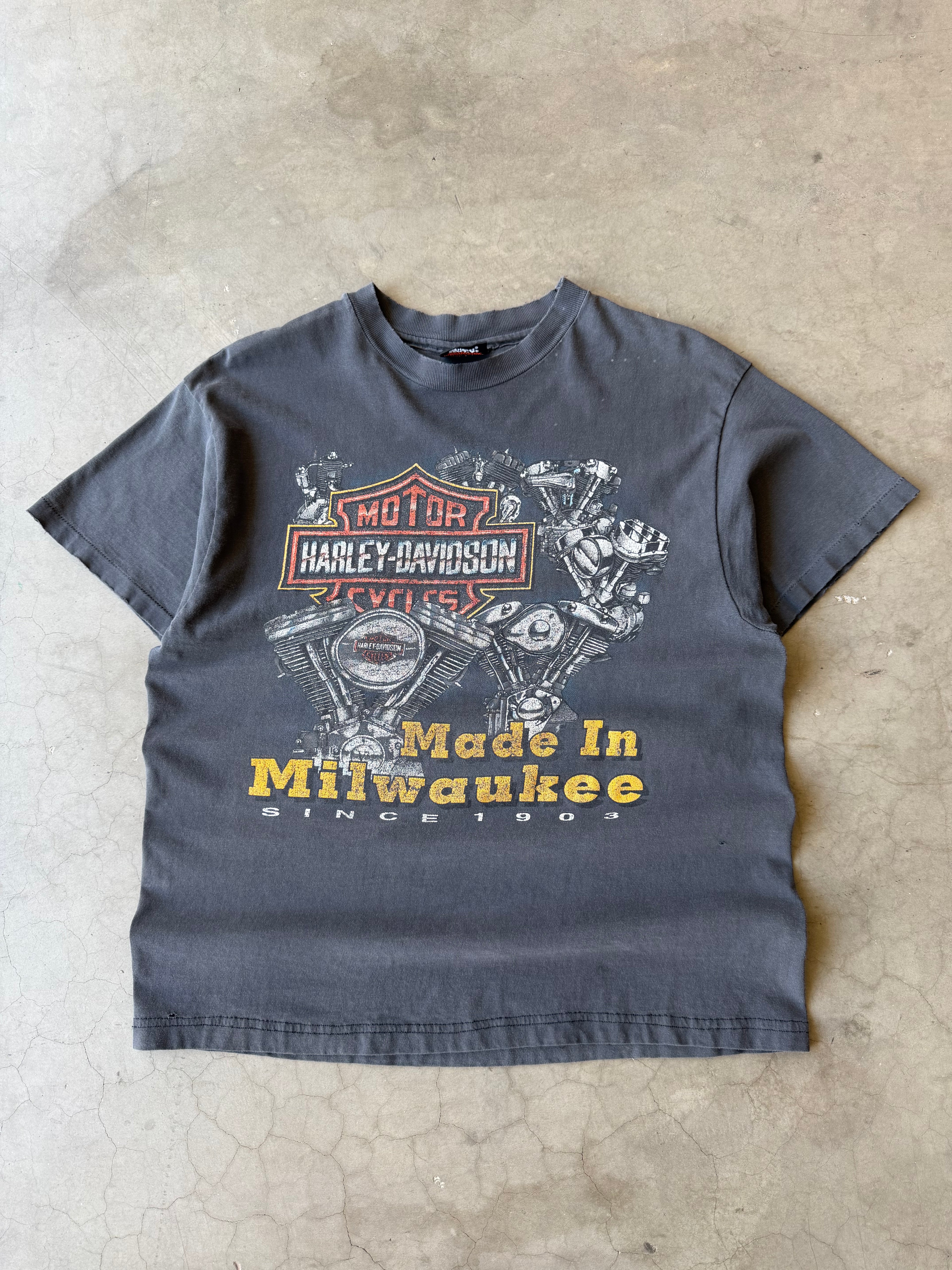 1990s Faded Made in Milwaukee Harley Davidson Tee(L)