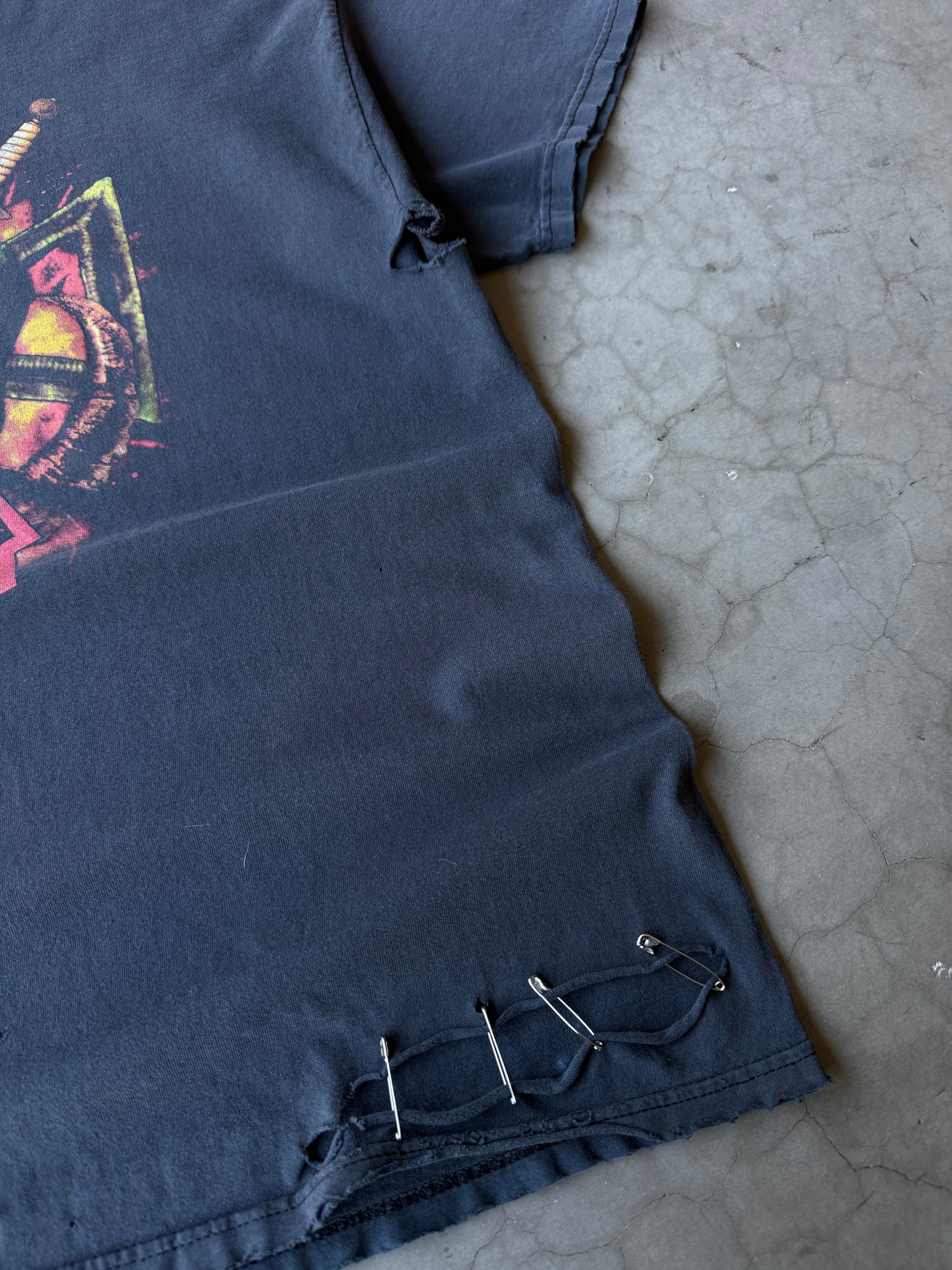 Early 2000s Distressed Slayer Unholy Alliance Tee(XL)