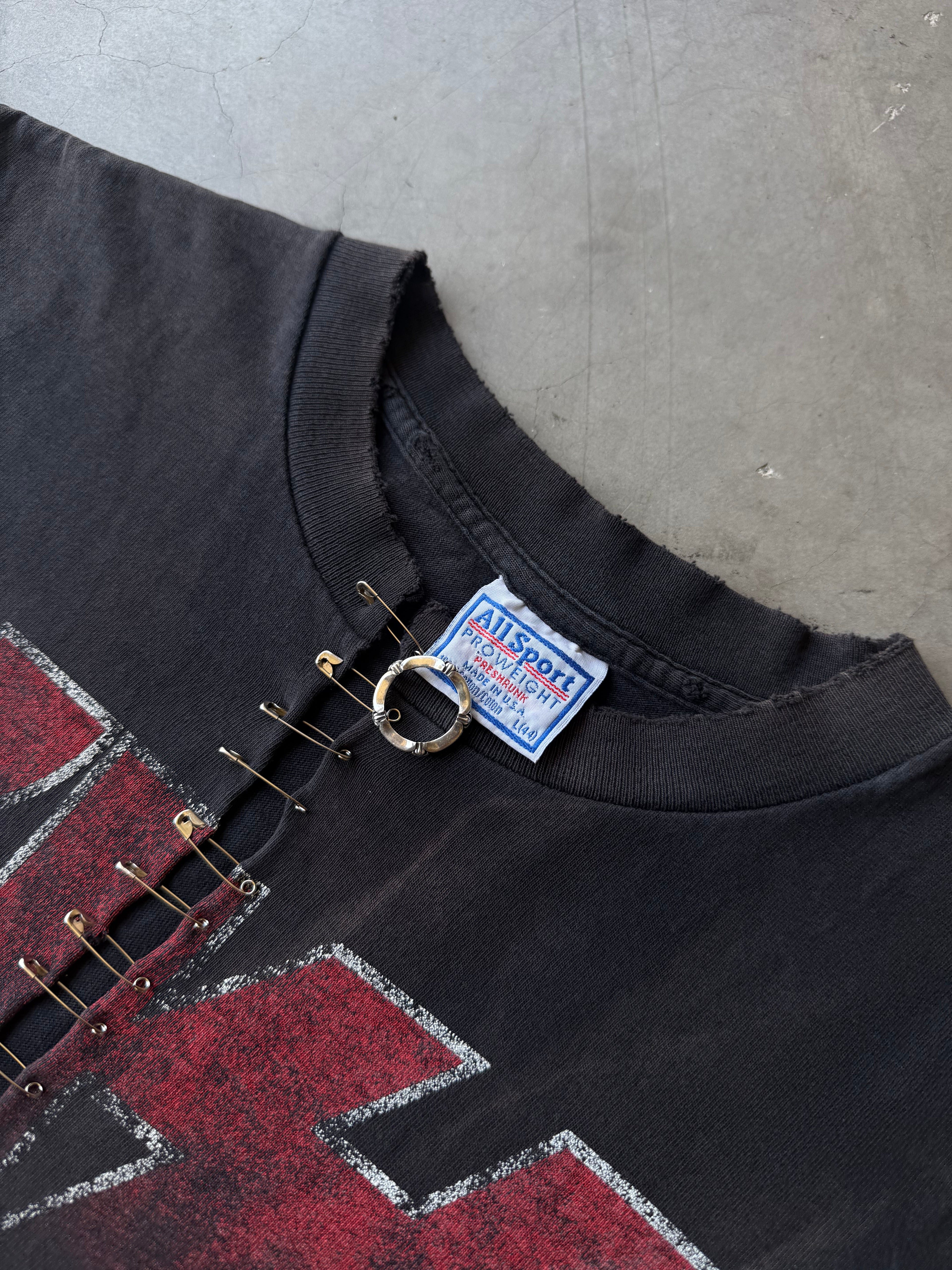 1990s Faded & Distressed Kiss Alive Worldwide Tee(L)
