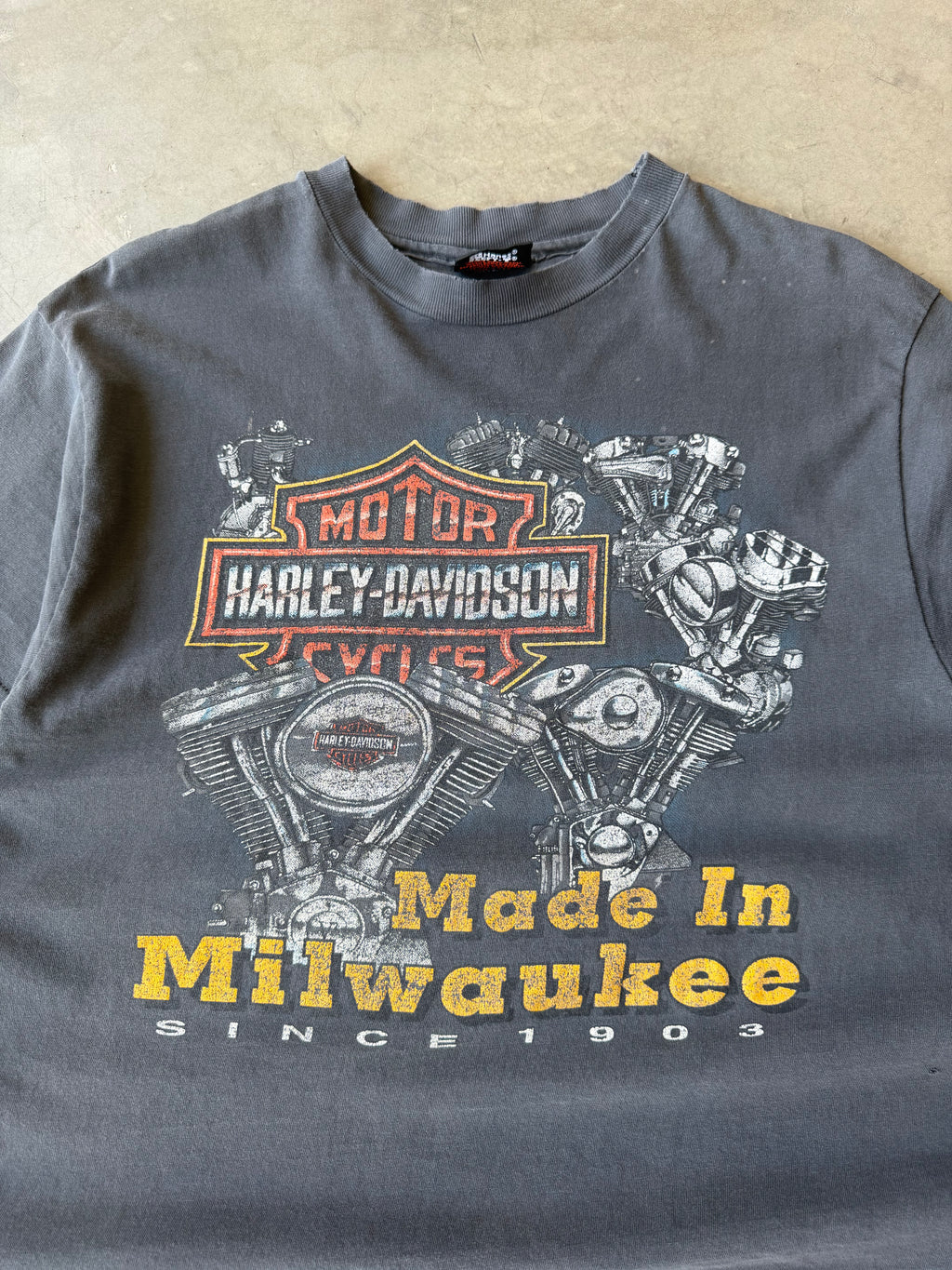 1990s Faded Made in Milwaukee Harley Davidson Tee(L)