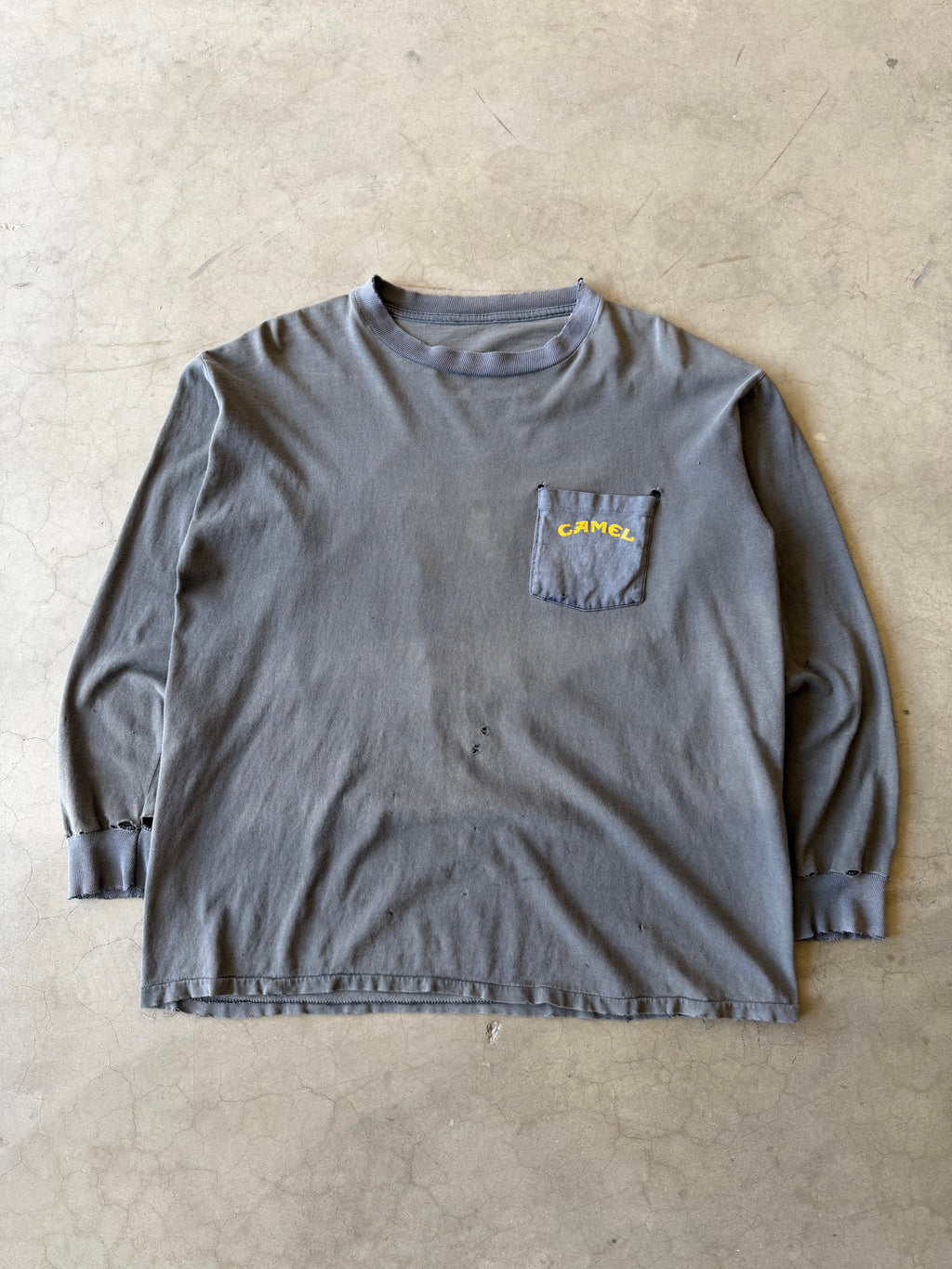 1990s Faded & Distressed Camel Cigarettes Long Sleeve Tee(L)