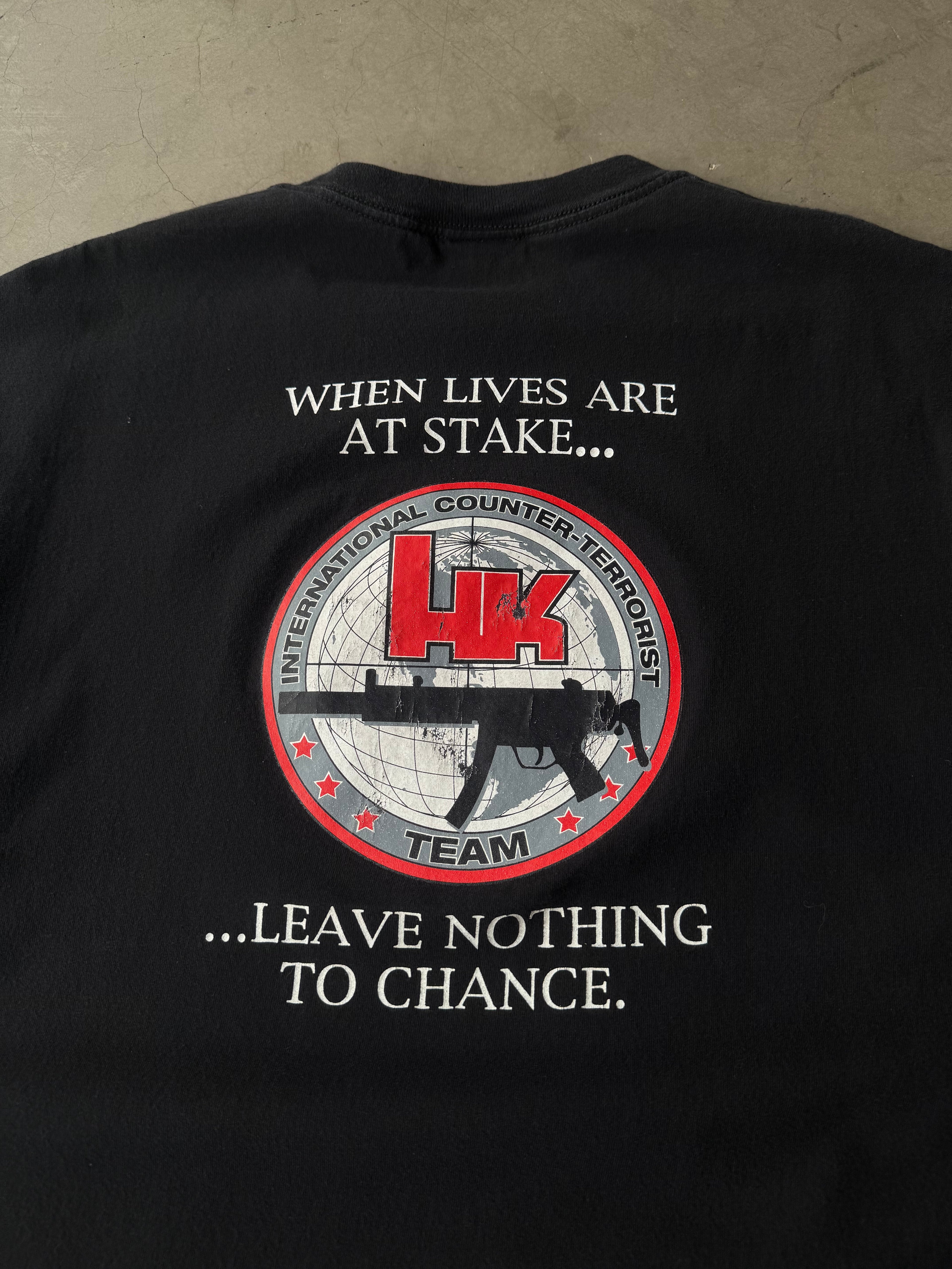 Early 2000s HK MP5 Gun Tee(XXL)