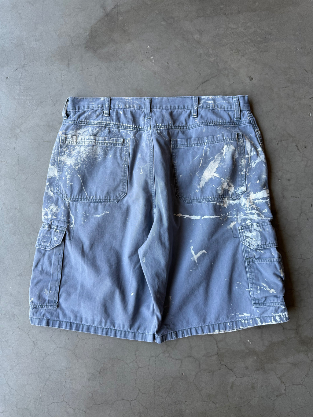 Extremely Painted Grey Wrangler Cargo Shorts(36)