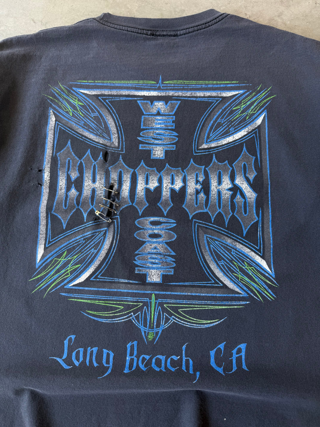 Early 2000s Faded & Distressed Blue Pinstripe West Coast Choppers Tee(L)