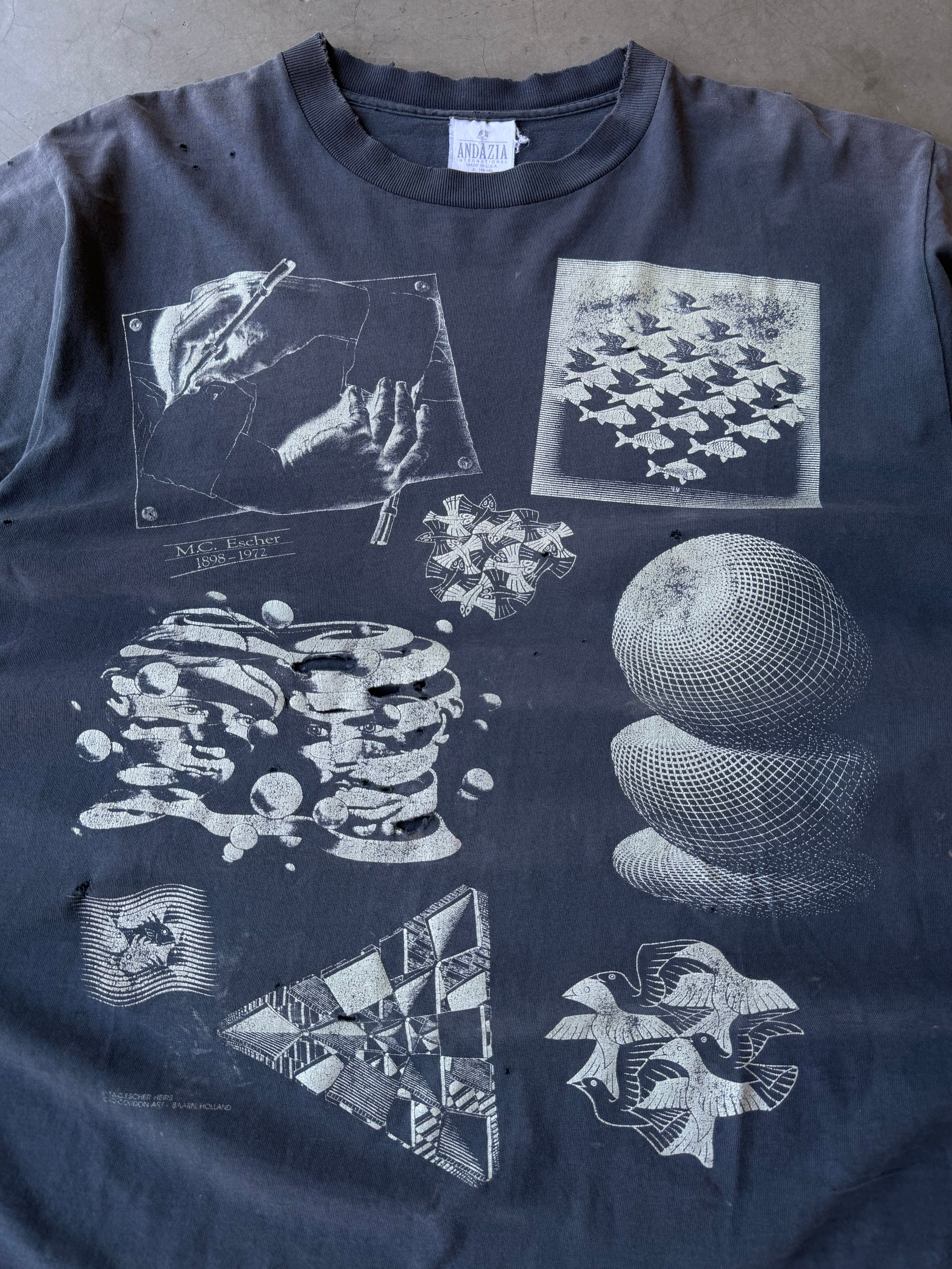 1990s Faded & Distressed MC Escher Art Tee(XL)