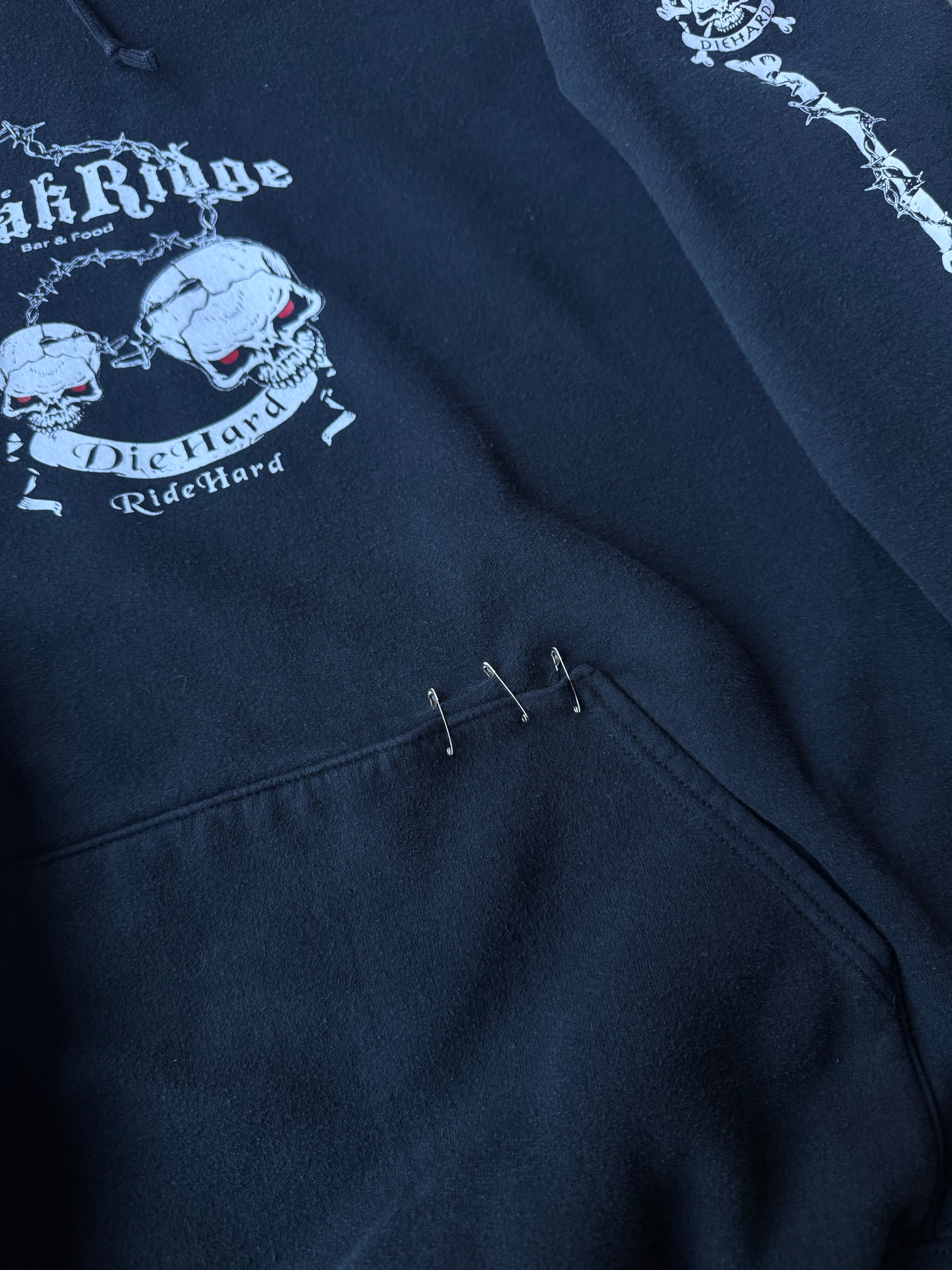 Early 2000s Die Hard Barbwire Skull Hoodie