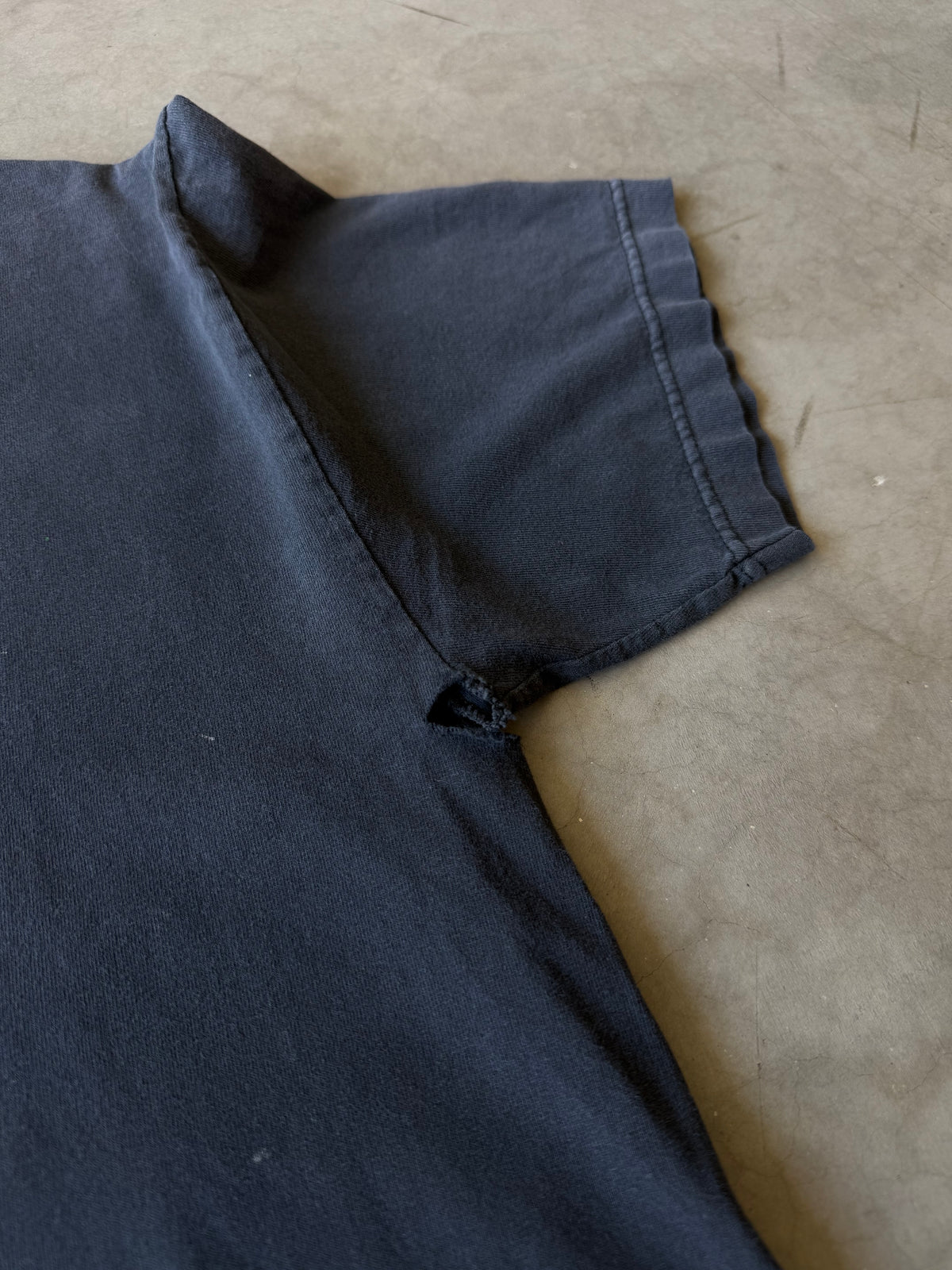 Early 2000s Black Painted Blank Tee(XL)