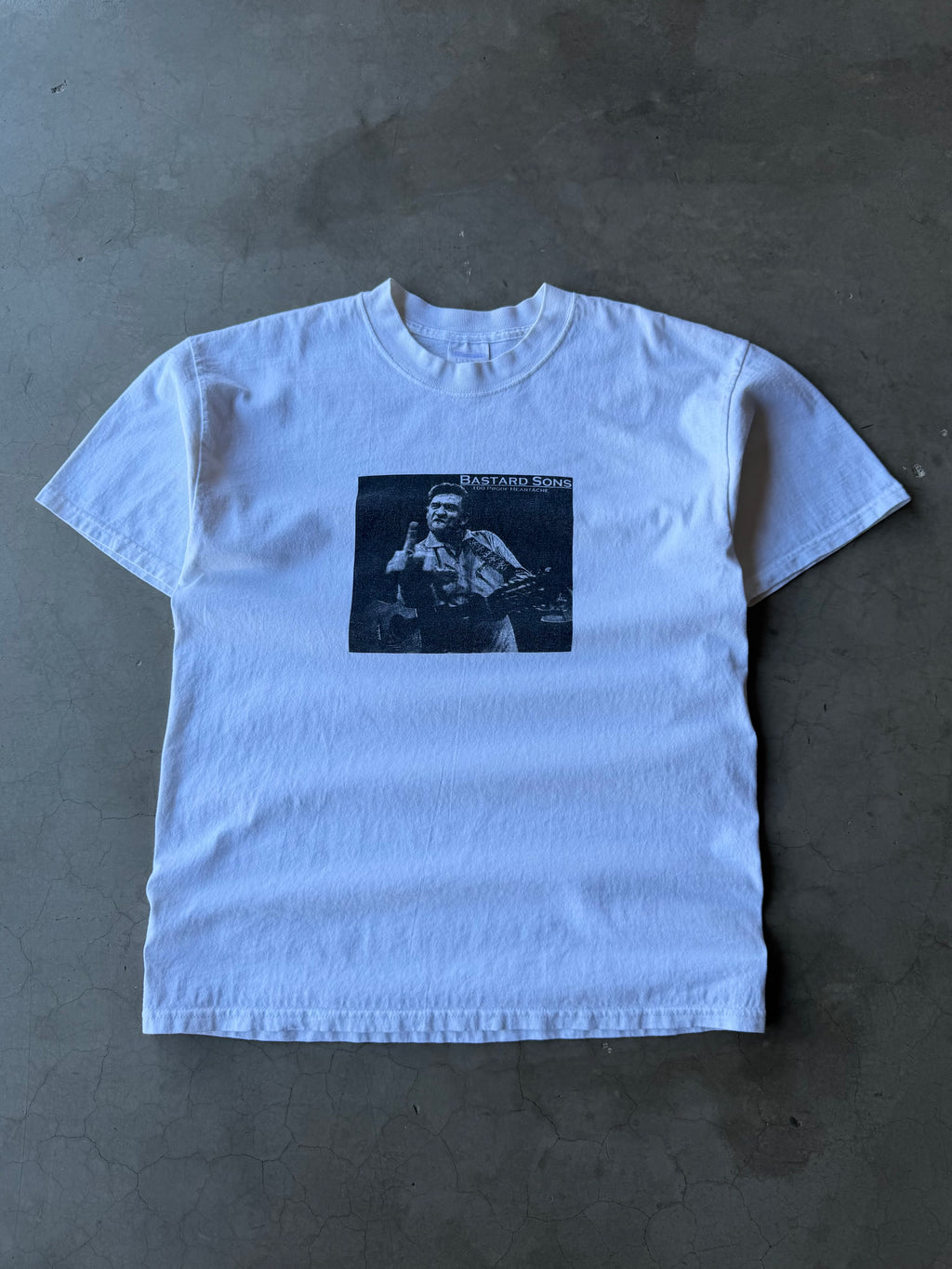 Early 2000s Johnny Cash Middle Finger Tee(L)