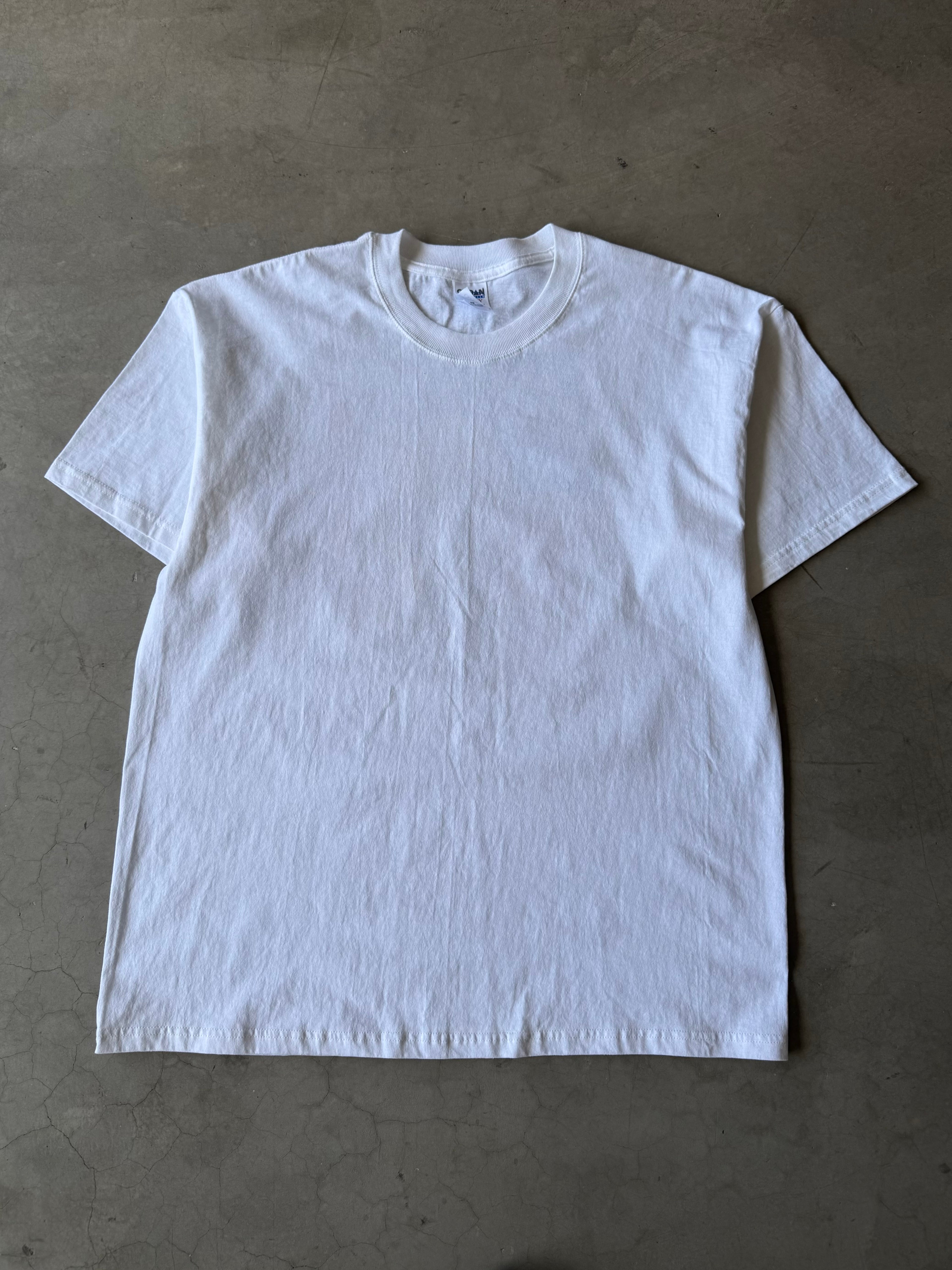 Early 2000s American Terrorist Hunter Osama bin Laden Tee(XL)