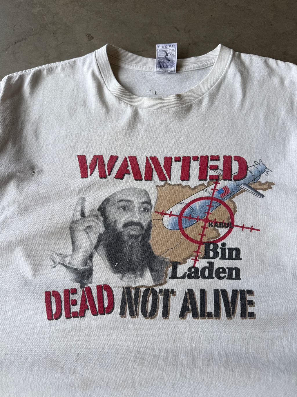 Early 2000s Wanted Dead Not Alive Osama bin Laden Tee(XL)