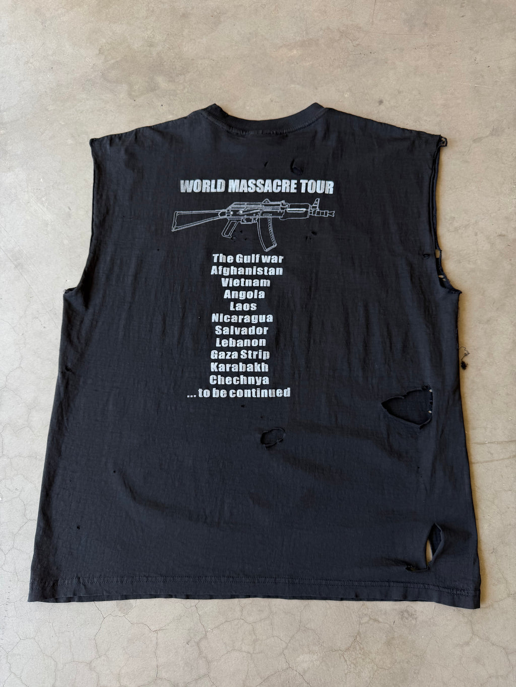 Early 2000s Distressed Kalashnikov AK-47 Tank Tee(XL)