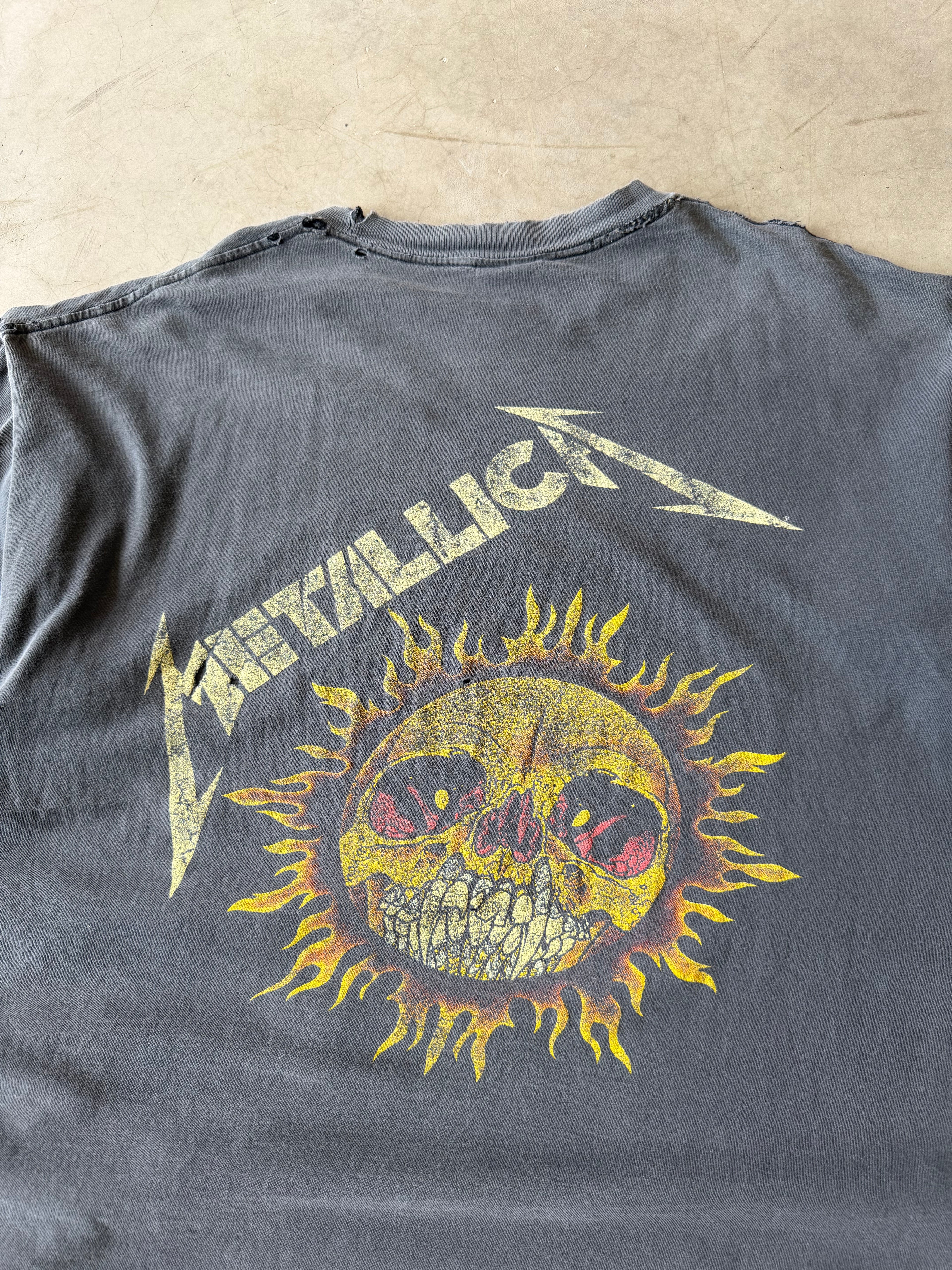 1990s Faded & Distressed Metallica Pushead Flaming Skull Tee(XL)