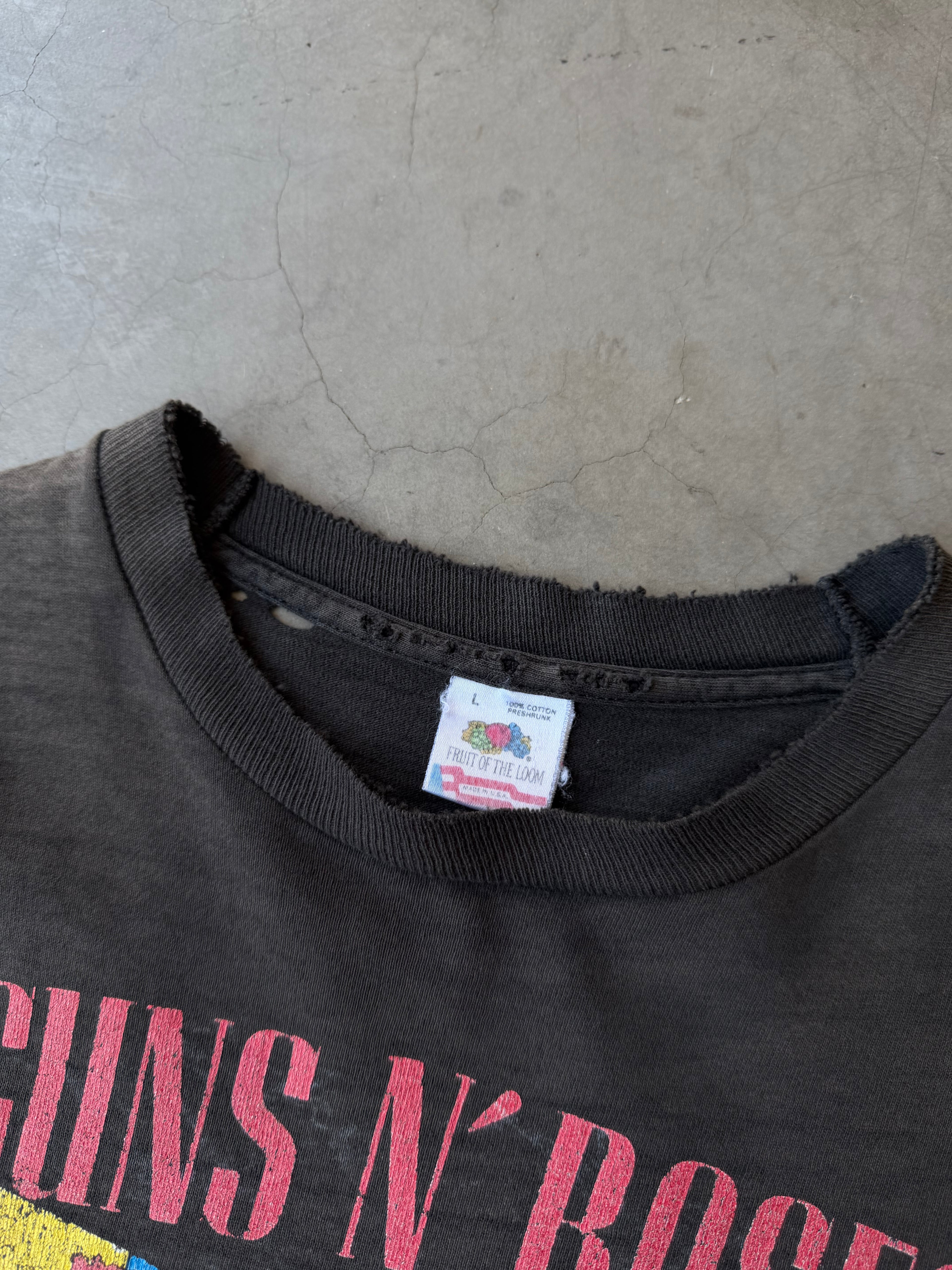 1990s Extremely Faded & Distressed Metallica Guns N’ Roses Tee(L)